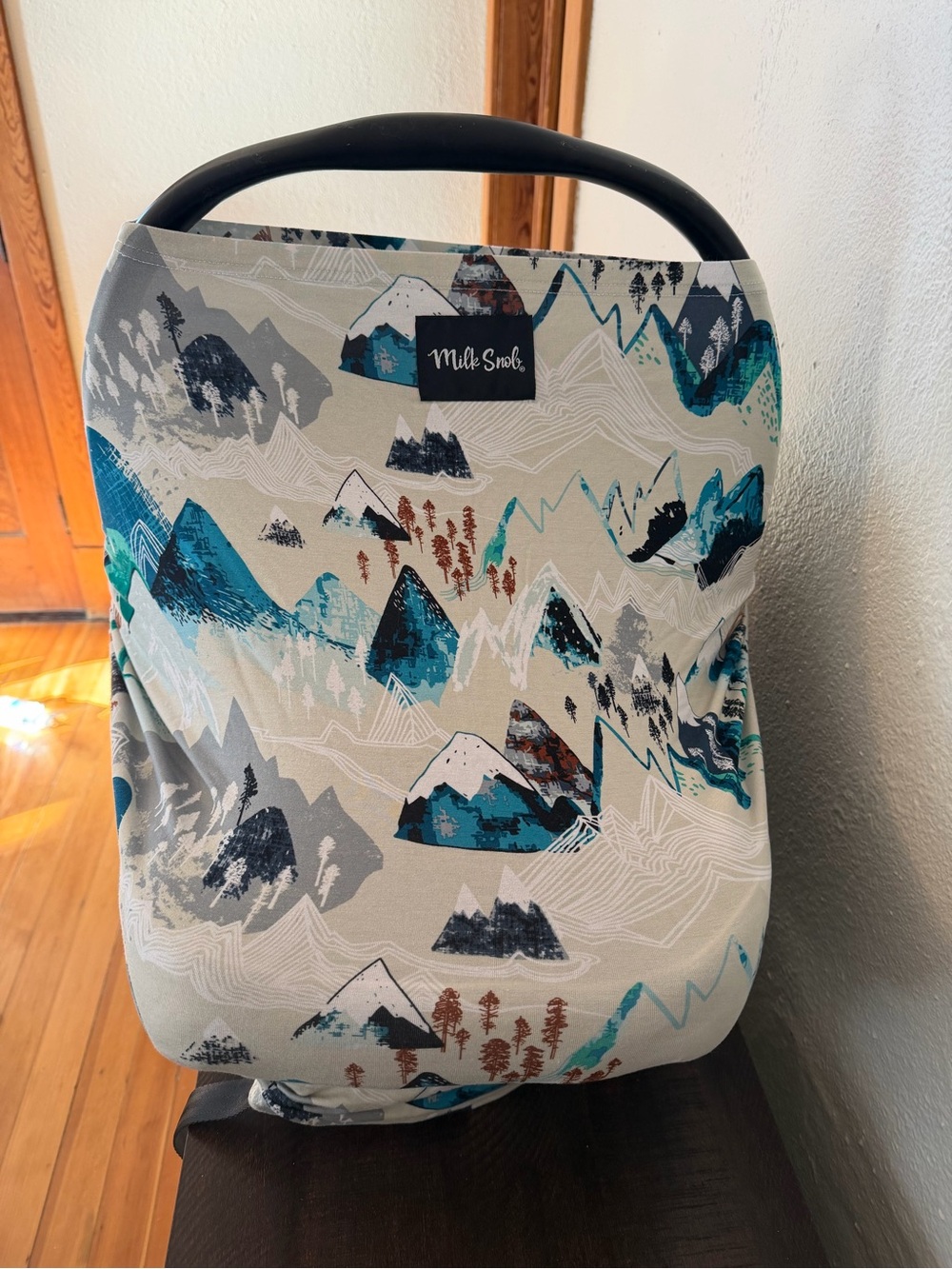 NWOT Milk Snob Rocky Mountains Carseat/Breastfeeding Cover